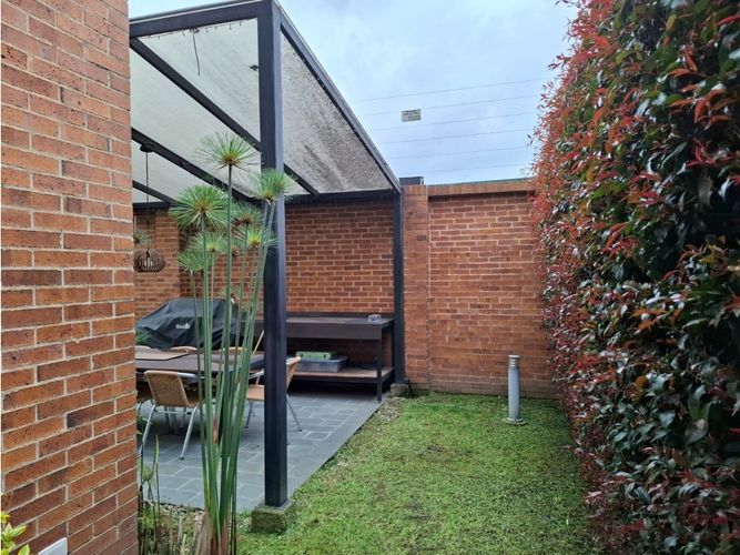 Casa de 4 alcobas en venta en Bojaca, Chía, 253 m² · foto 2 de 24