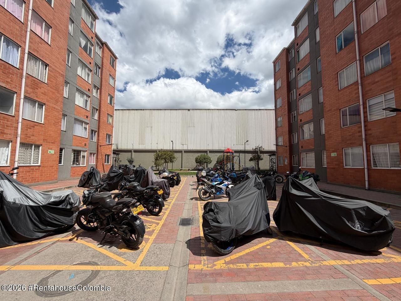 Apartamento en venta en Fontibon, Bogotá · foto 4 de 16