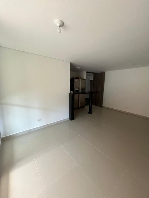 Apartamento de 3 alcobas en venta en Las Lomitas, Sabaneta, 99 m² · foto 2 de 13