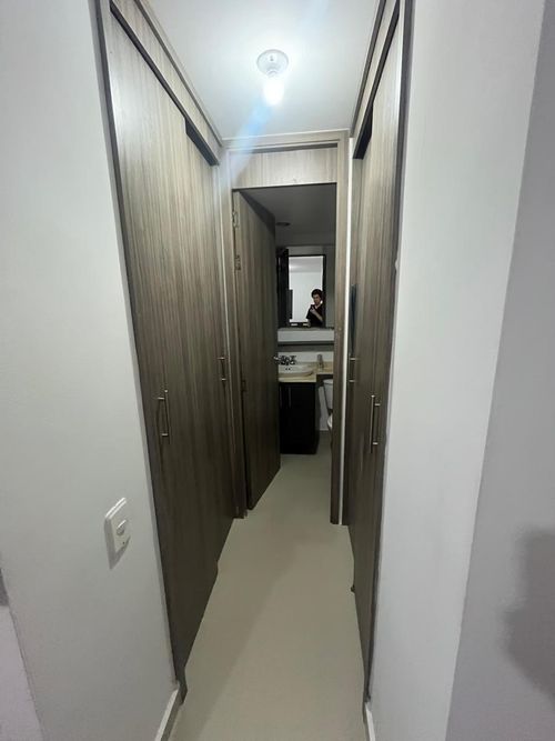 Apartamento de 3 alcobas en venta en Las Lomitas, Sabaneta, 99 m² · foto 11 de 13