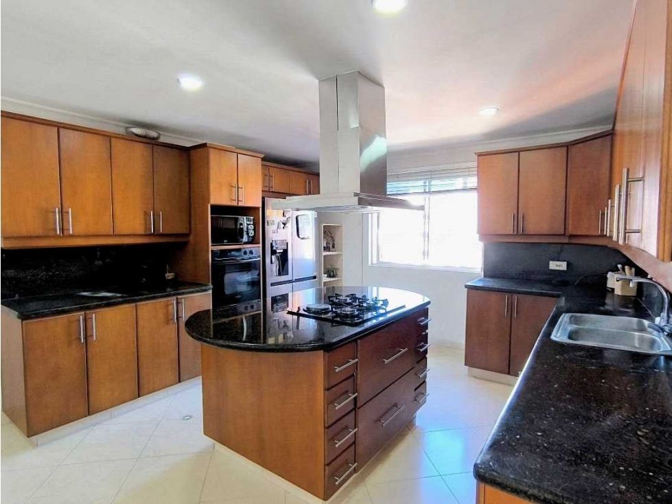 Apartamento en venta en Laureles, Medellín · foto 9 de 24