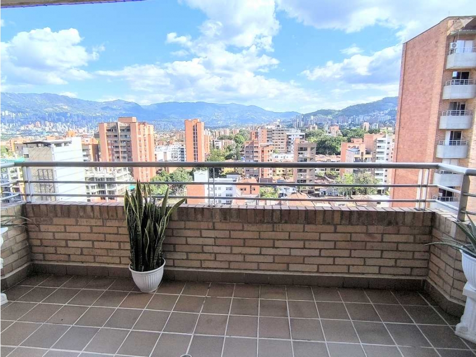 Apartamento en venta en Laureles, Medellín · foto 13 de 24