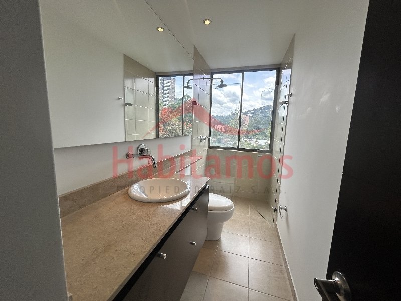 Apartamento en arriendo en Cola Del Zorro, Medellín · foto 20 de 22