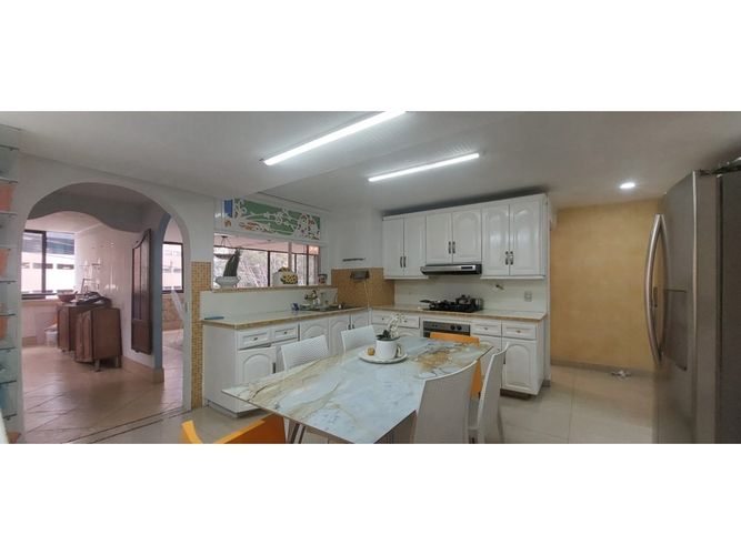 Apartamento de 4 alcobas en venta en Transversal Inferior, Medellín, 420 m² · foto 7 de 24