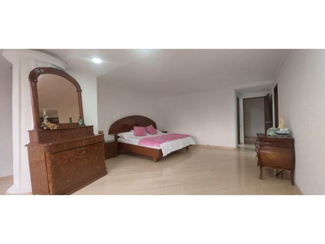 Apartamento de 4 alcobas en venta en Transversal Inferior, Medellín, 420 m² · foto 18 de 24