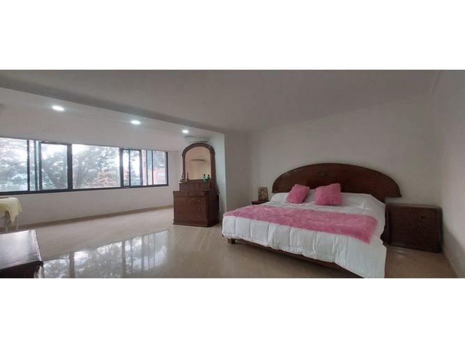 Apartamento de 4 alcobas en venta en Transversal Inferior, Medellín, 420 m² · foto 21 de 24