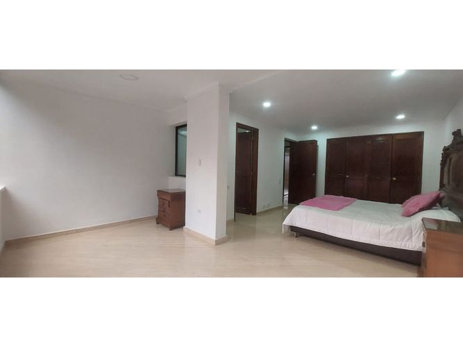 Apartamento de 4 alcobas en venta en Transversal Inferior, Medellín, 420 m² · foto 23 de 24