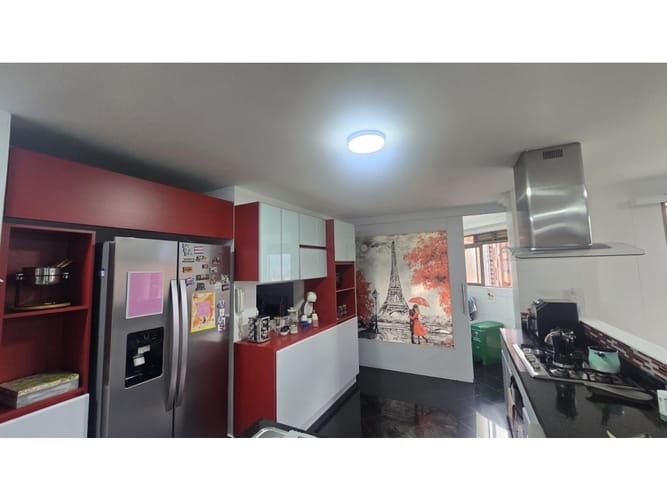 Apartamento de 4 alcobas en venta en Castropol, Medellín, 144 m² · foto 5 de 24