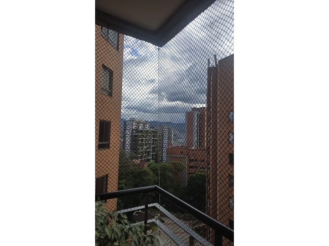 Apartamento de 4 alcobas en venta en Castropol, Medellín, 144 m² · foto 12 de 24