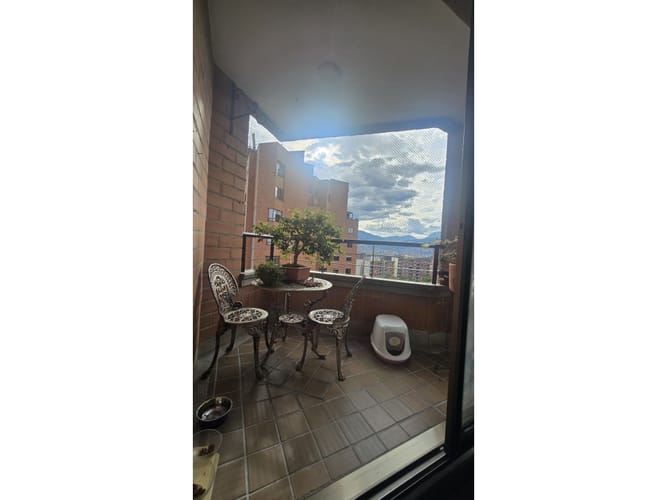 Apartamento de 4 alcobas en venta en Castropol, Medellín, 144 m² · foto 16 de 24