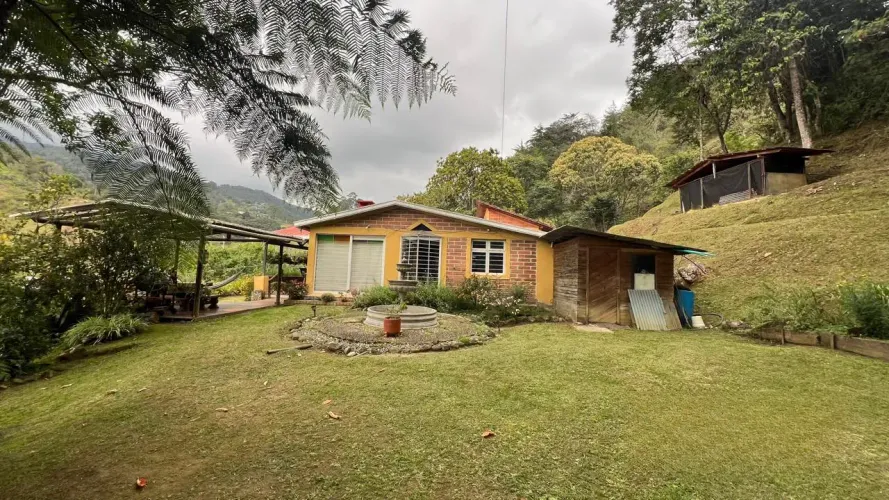 Casa de 3 alcobas en venta en Los Salados, El Retiro · foto 3 de 24