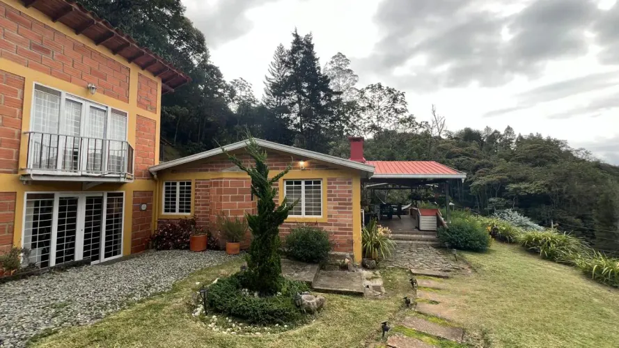 Casa de 3 alcobas en venta en Los Salados, El Retiro · foto 5 de 24