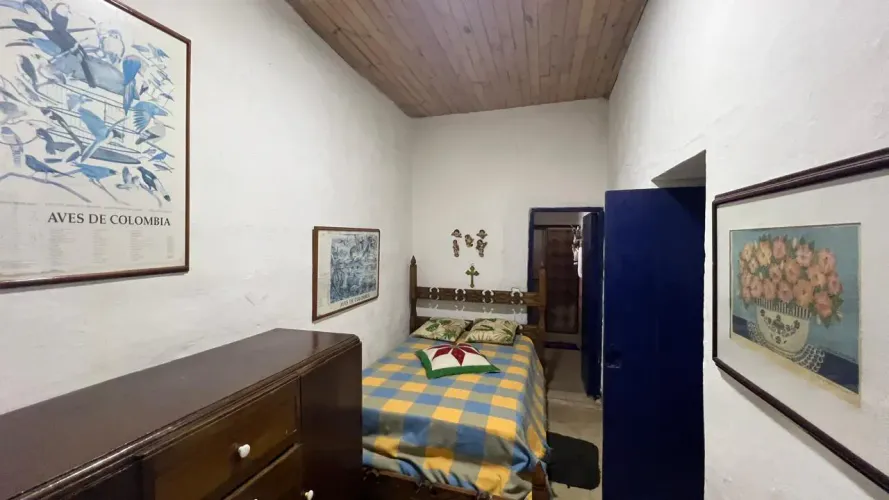 Casa de 7 alcobas en venta en Llano Grande, Rionegro, 456 m² · foto 2 de 10