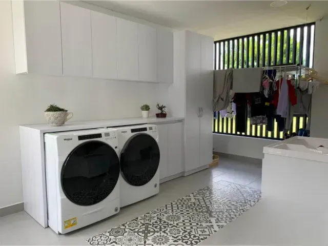 Casa de 6 alcobas en venta en Guamito, La Ceja · foto 10 de 24