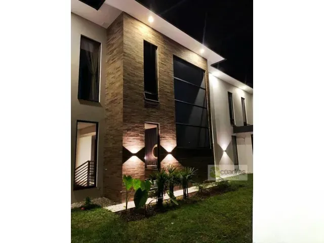 Casa de 6 alcobas en venta en Guamito, La Ceja · foto 22 de 24