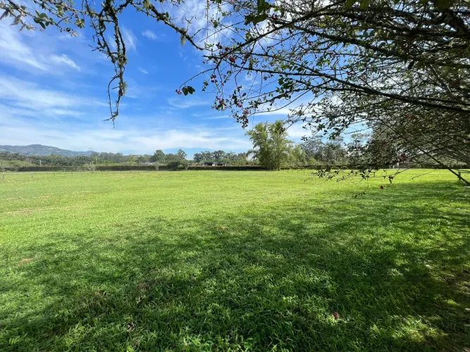 Lote en venta en Guayabito, Rionegro, 3522 m² · foto 6 de 7