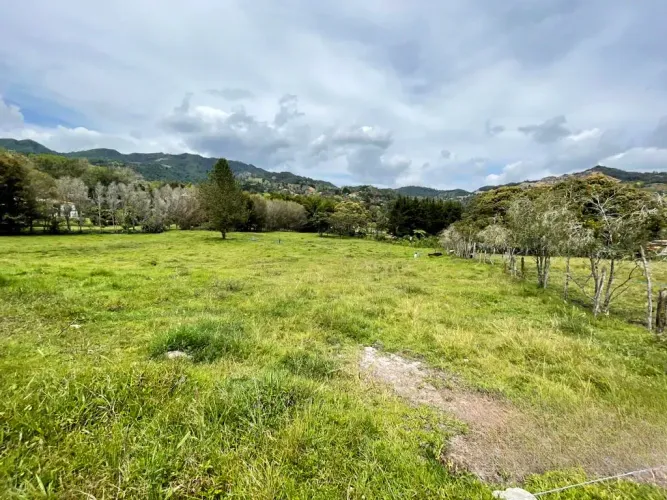 Lote en venta en El Retiro, 11359 m² · foto 5 de 10