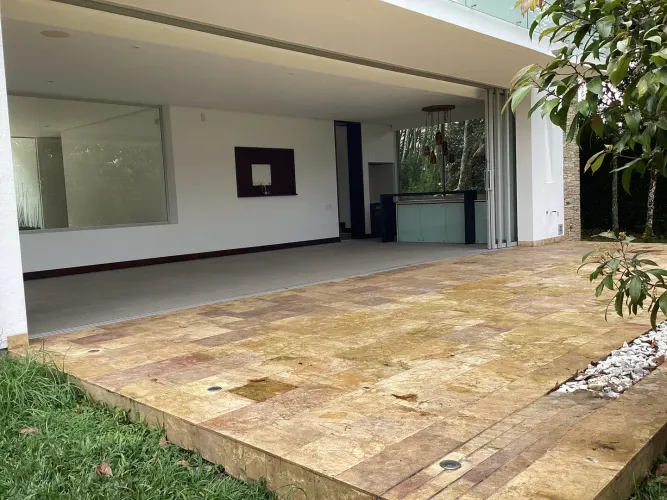 Casa de 4 alcobas en venta en Cabeceras De Llanogrande, Rionegro · foto 9 de 24