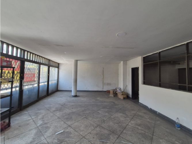 Edificio en venta en Centenario, Cali, 1200 m² · foto 11 de 23