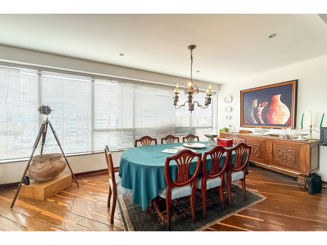 Apartamento de 3 alcobas en venta en El Contador, Bogotá, 208 m² · foto 6 de 20