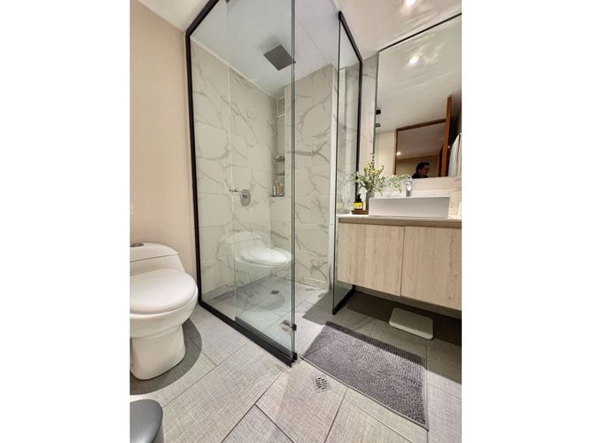 Apartamento de 3 alcobas en venta en Los Rosales, Bogotá, 145 m² · foto 9 de 20