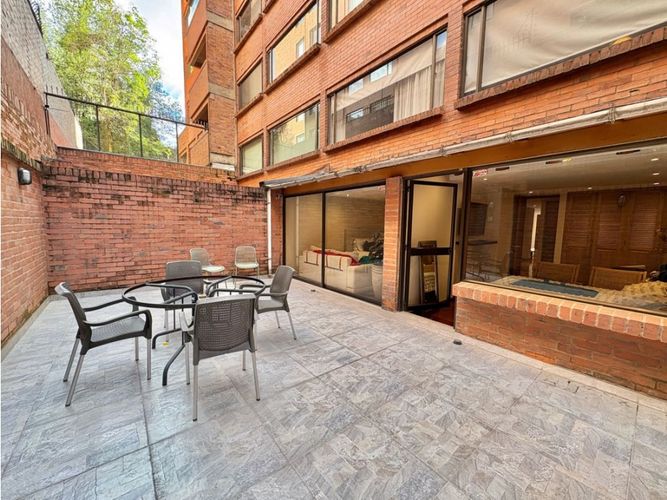 Apartamento de 3 alcobas en venta en Los Rosales, Bogotá, 145 m² · foto 12 de 20