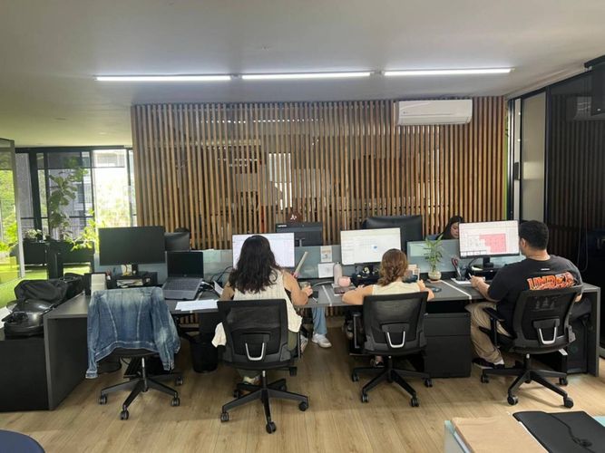 Oficina en venta en El Poblado, Medellín, 210 m² · foto 6 de 16