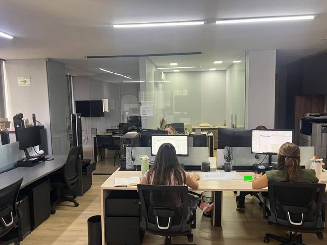 Oficina en venta en El Poblado, Medellín, 210 m² · foto 7 de 16