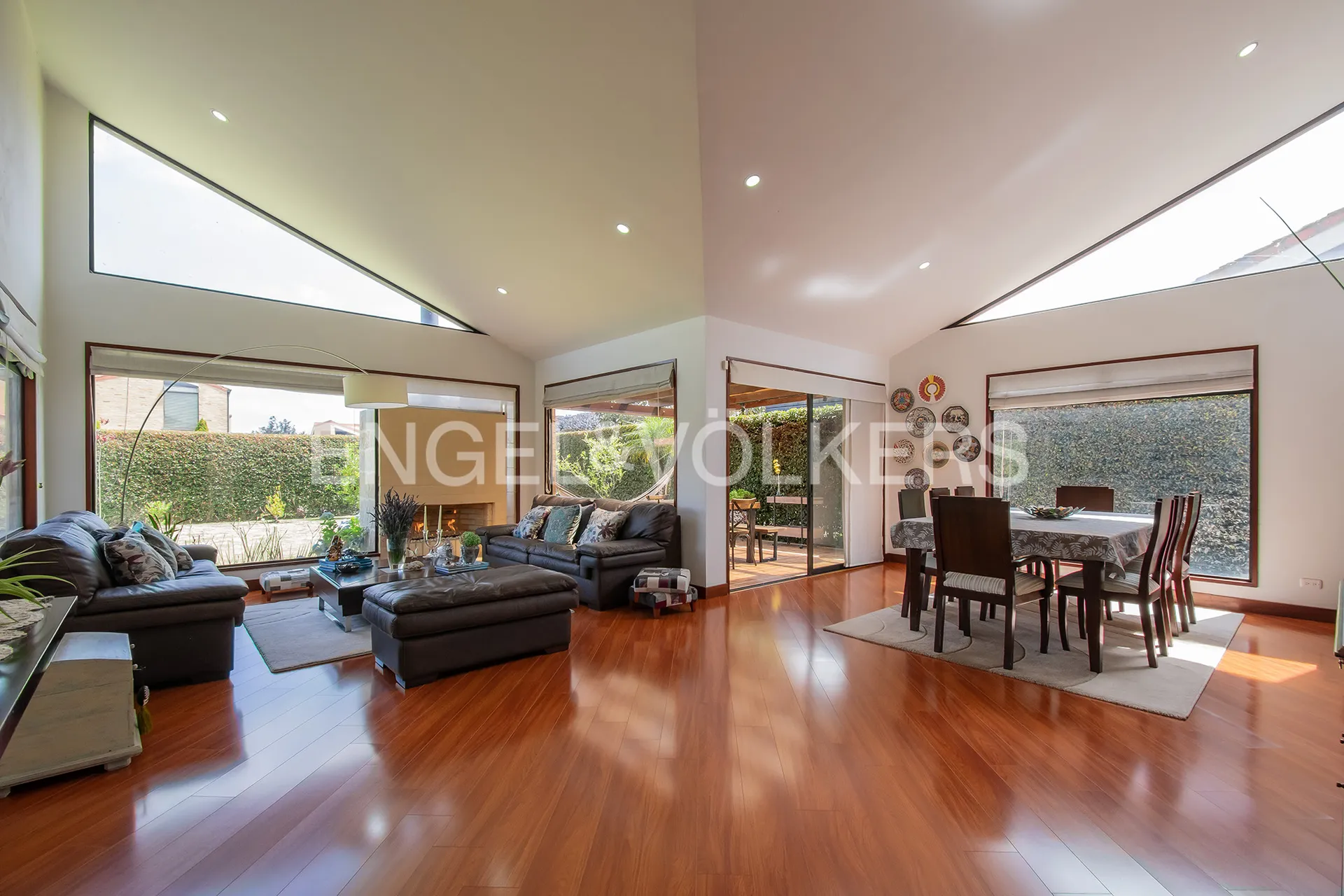 Casa en venta en El Misterio, Cajicá · foto 2 de 20