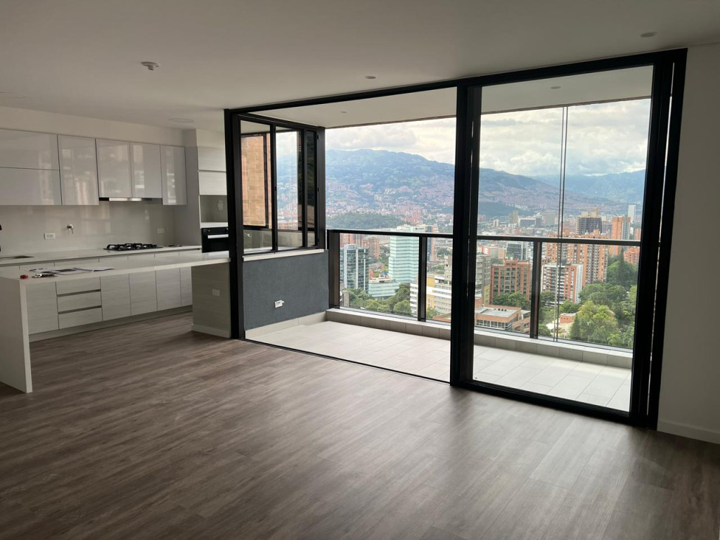 Departamento en alquiler con baja de precio en El Poblado
