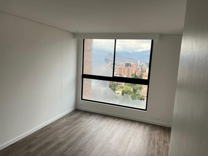 Apartamento de 2 alcobas en arriendo en El Poblado, Medellín, 88 m² · foto 10 de 24