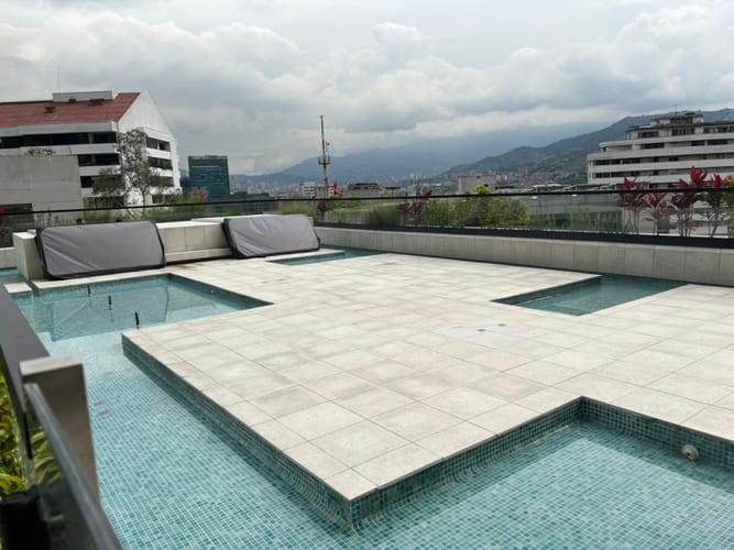 Apartamento de 2 alcobas en arriendo en El Poblado, Medellín, 88 m² · foto 20 de 24