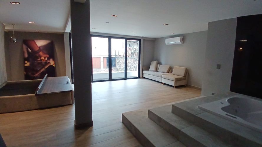 Casa de 9 alcobas en venta en Santa Monica, Cali · foto 6 de 24
