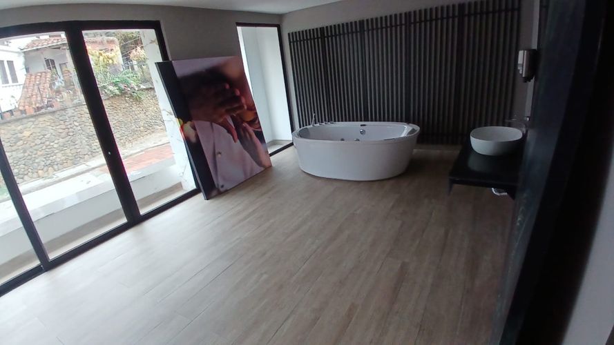 Casa de 9 alcobas en venta en Santa Monica, Cali · foto 14 de 24