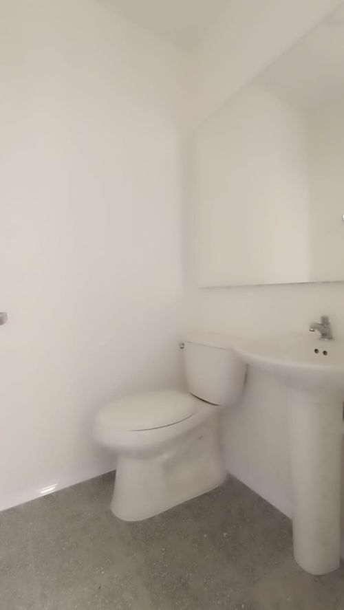 Local en arriendo en Los Colores, Medellín, 25 m² · foto 8 de 12