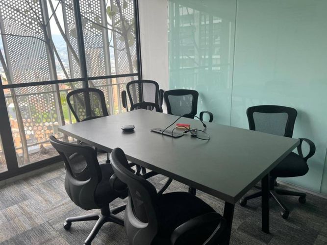 Oficina en venta en El Poblado, Medellín, 367 m² · foto 3 de 21