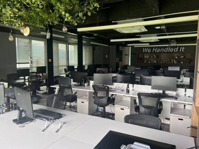 Oficina en venta en El Poblado, Medellín, 367 m² · foto 6 de 21