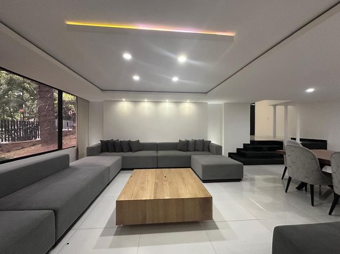 Apartamento de 3 alcobas en venta en El Poblado, Medellín, 320 m² · foto 4 de 19