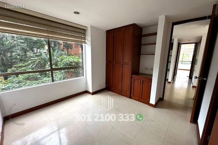 Apartamento de 3 alcobas en arriendo en El Poblado, Medellín, 126 m² · foto 21 de 24