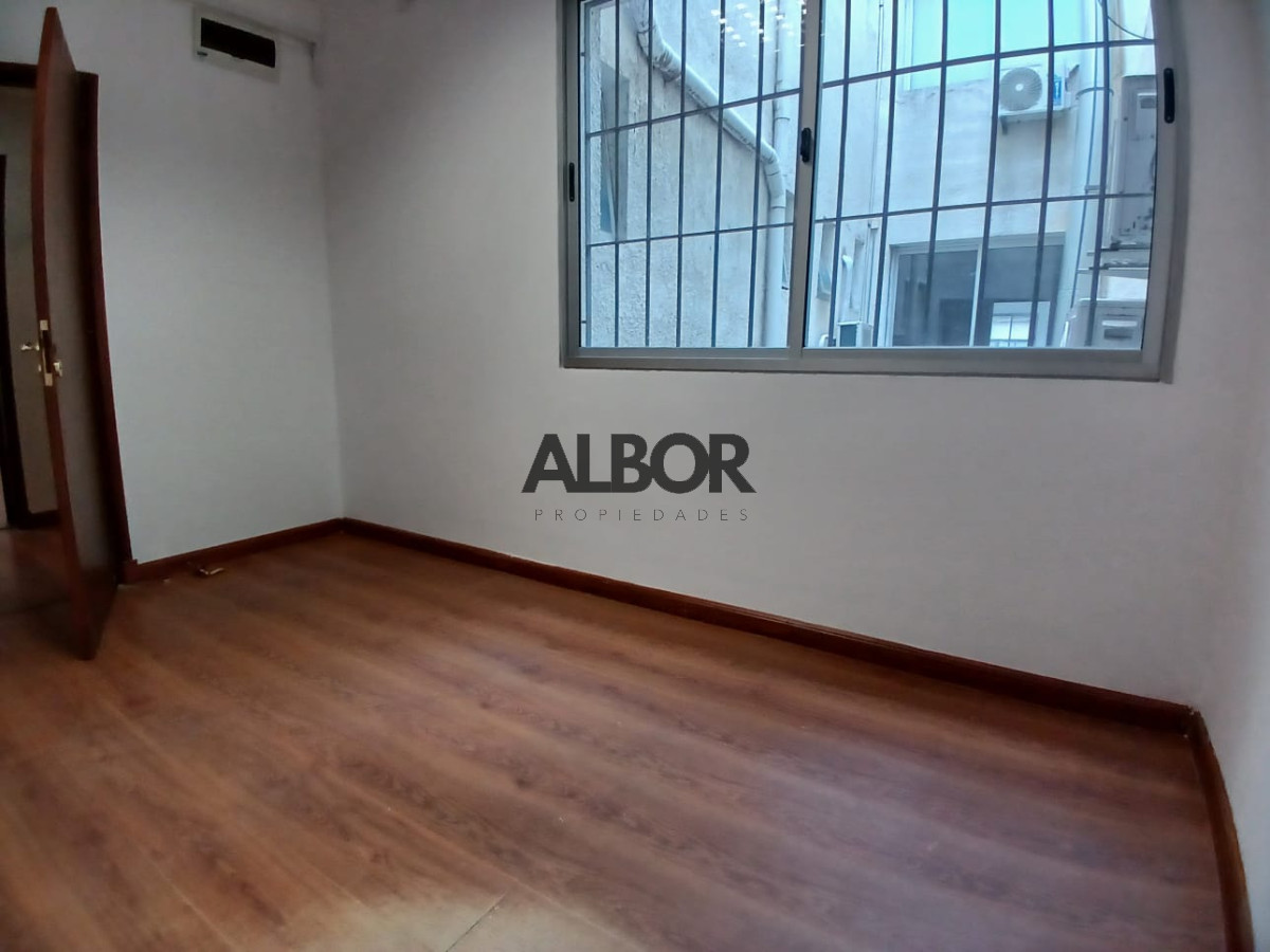 Oficina en Alquiler · Foto 10