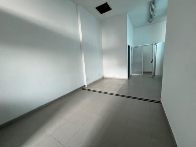 Local en arriendo en Sector Plaza De Bolivar, Pereira, 1128 m² · foto 10 de 15