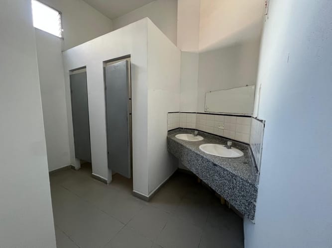 Local en arriendo en Sector Plaza De Bolivar, Pereira, 1128 m² · foto 11 de 15