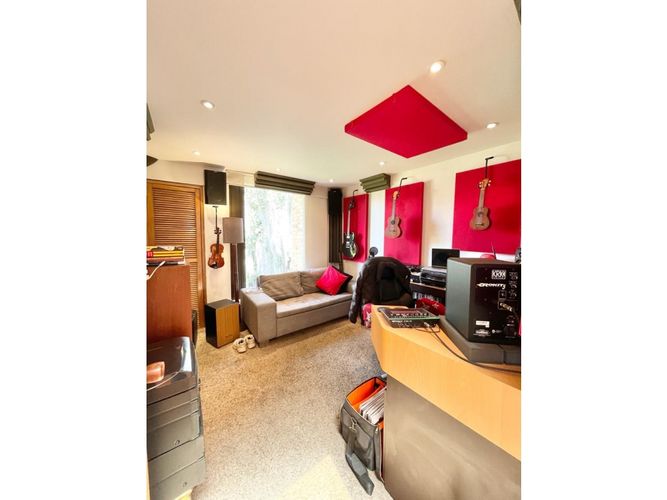 Casa de 4 alcobas en venta en Sotileza, Bogotá, 341 m² · foto 3 de 24