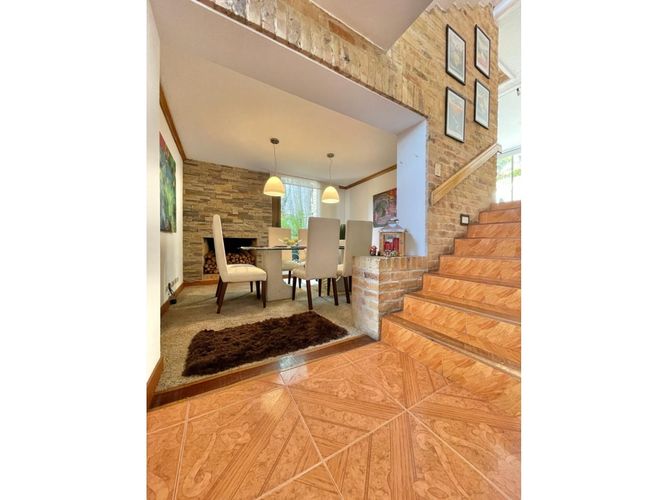 Casa de 4 alcobas en venta en Sotileza, Bogotá, 341 m² · foto 8 de 24