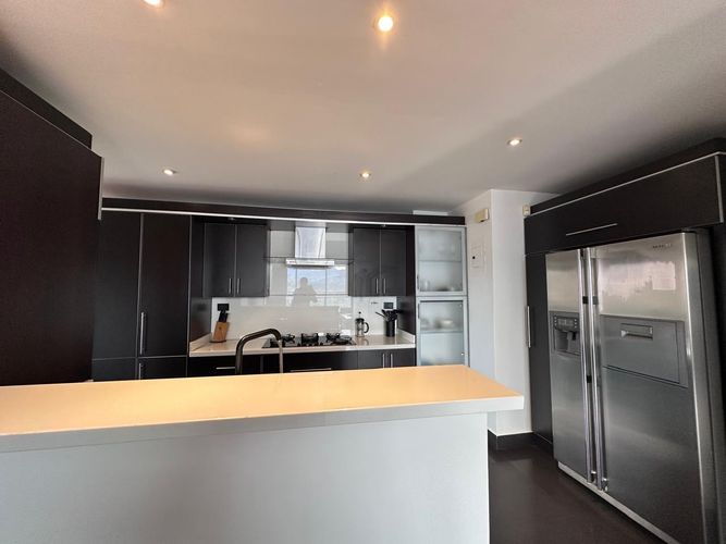 Apartamento de 2 alcobas en arriendo en El Poblado, Medellín, 106 m² · foto 9 de 17