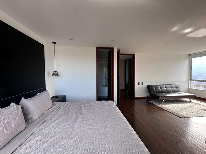 Apartamento de 2 alcobas en arriendo en El Poblado, Medellín, 106 m² · foto 10 de 17