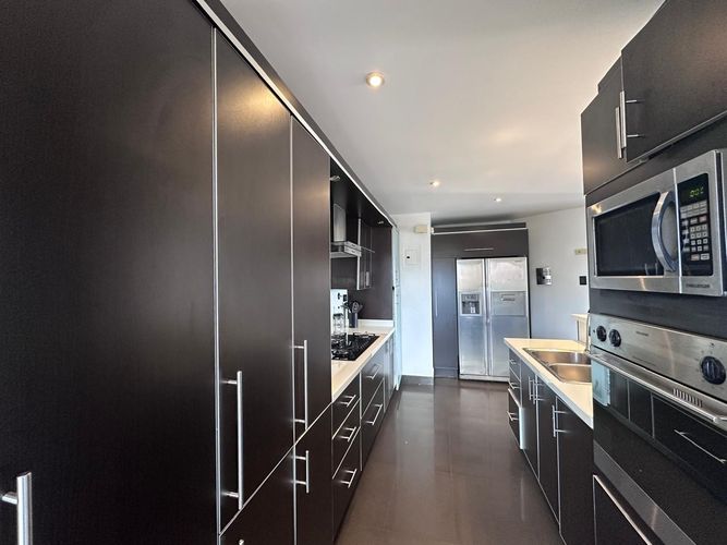 Apartamento de 2 alcobas en arriendo en El Poblado, Medellín, 106 m² · foto 7 de 17
