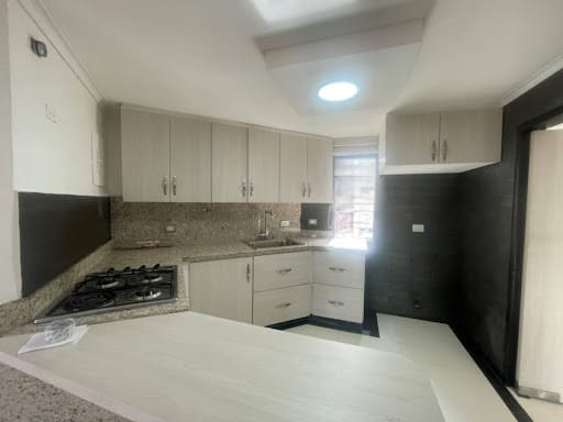 Apartamento de 3 alcobas en arriendo en Lorena, Medellín, 72 m² · foto 8 de 12