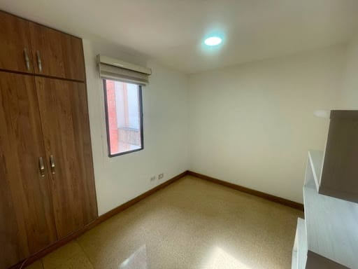 Apartamento de 3 alcobas en arriendo en Lorena, Medellín, 72 m² · foto 9 de 12