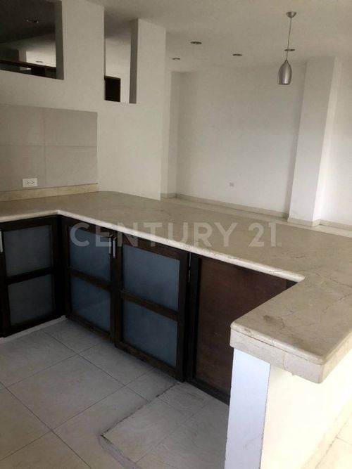 Casa de 2 alcobas en venta en Triunfo, Villavicencio, 400 m² · foto 7 de 21